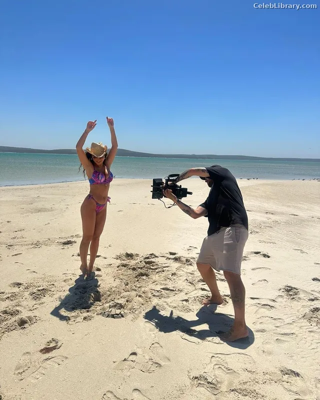 India Reynolds photo 24 of 1236