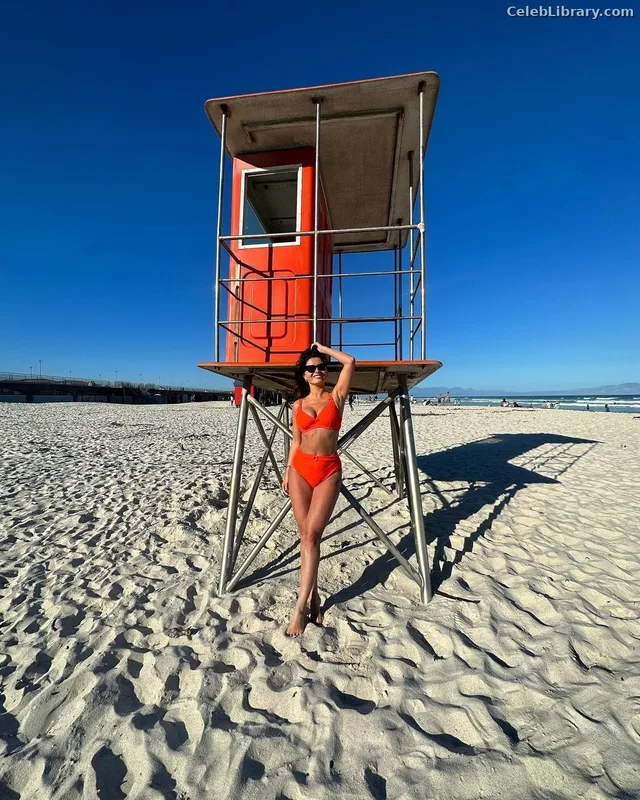 India Reynolds photo 3 of 1236
