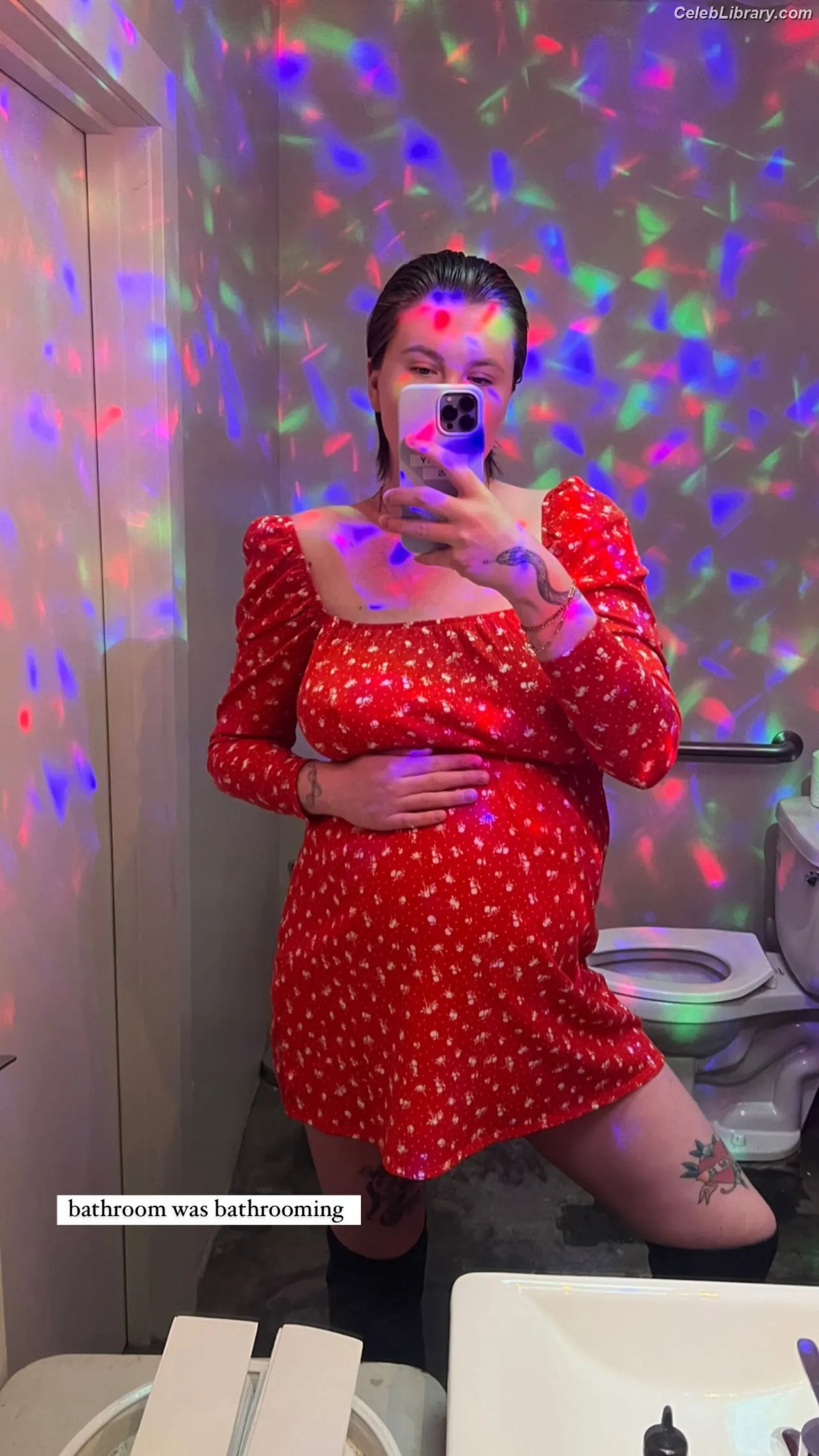 Ireland Baldwin photo 5 of 230