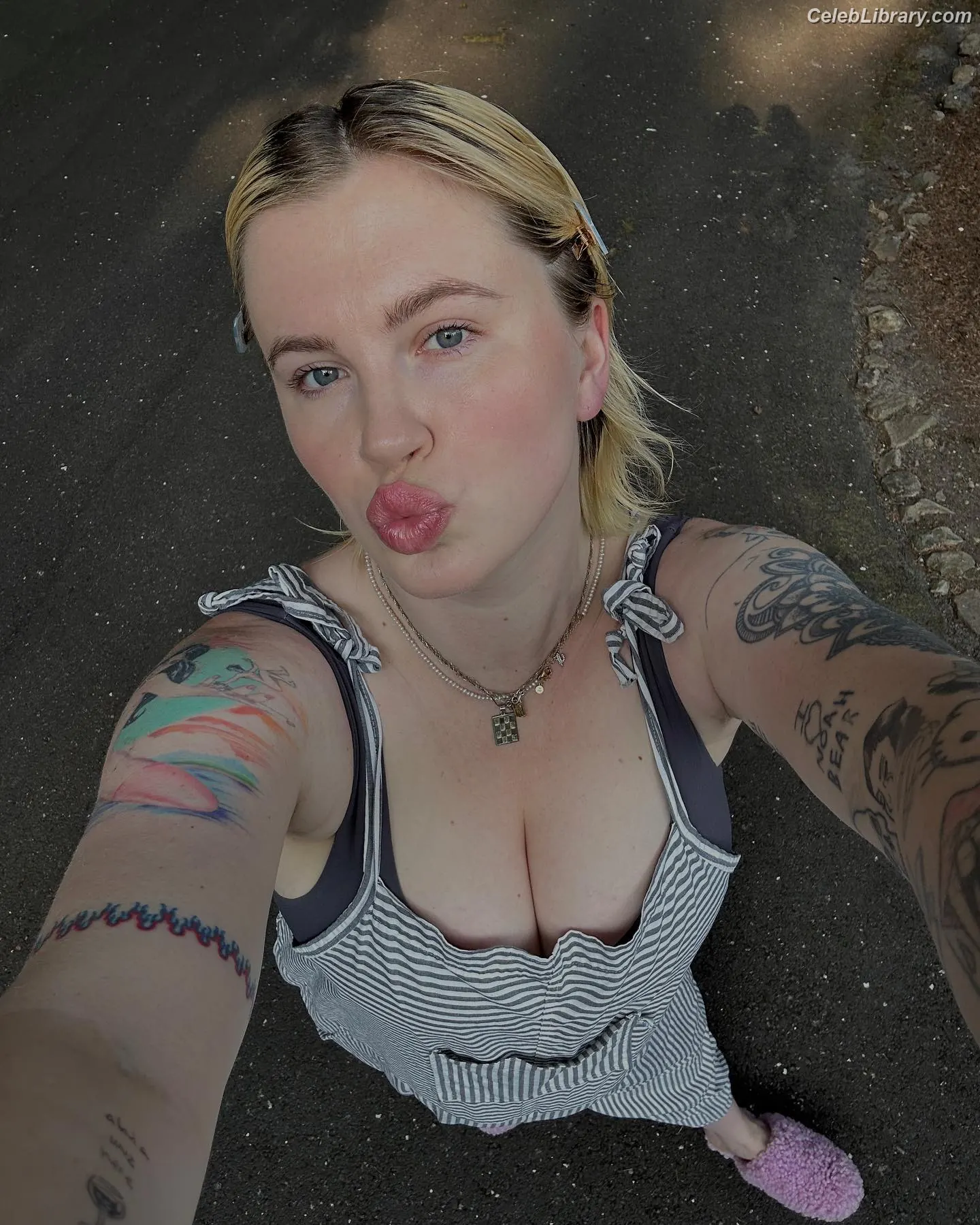 Ireland Baldwin photo 1 of 230