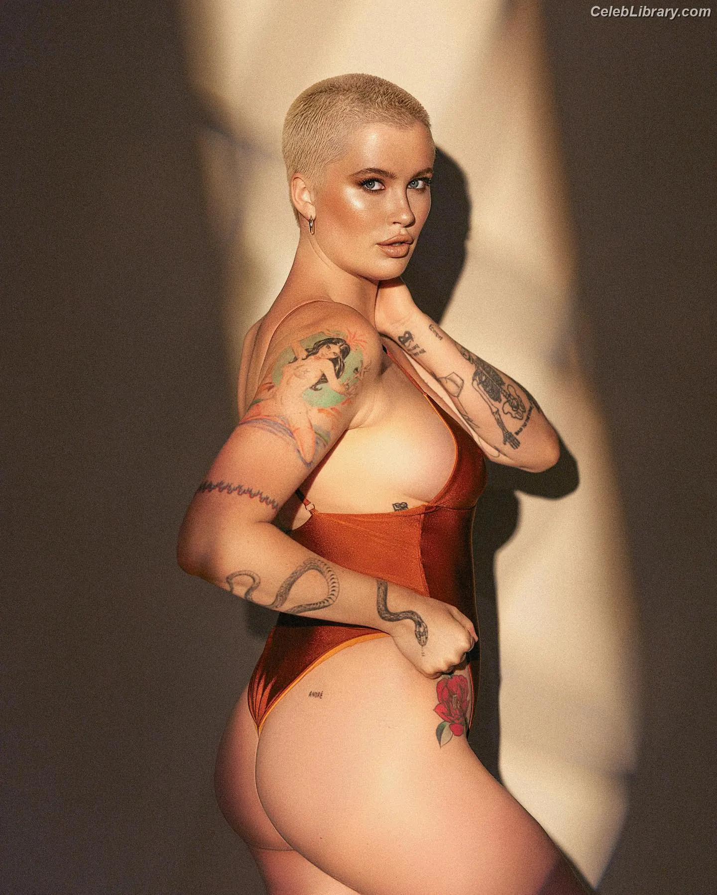 Ireland Baldwin photo 8 of 230