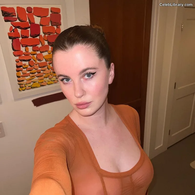 Ireland Baldwin photo 13 of 223