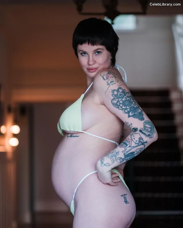 Ireland Baldwin photo 23 of 223