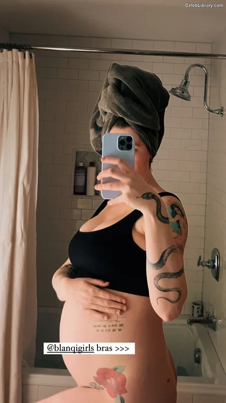 Ireland Baldwin photo 6 of 223