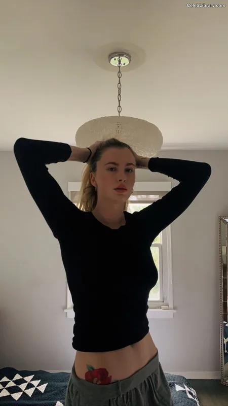 Ireland Baldwin photo 8 of 223