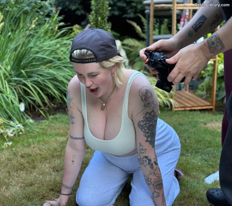 Ireland Baldwin photo 21 of 223