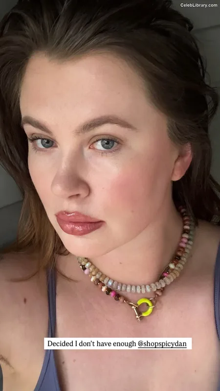 Ireland Baldwin photo 10 of 223