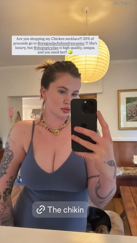 Ireland Baldwin photo 11 of 223