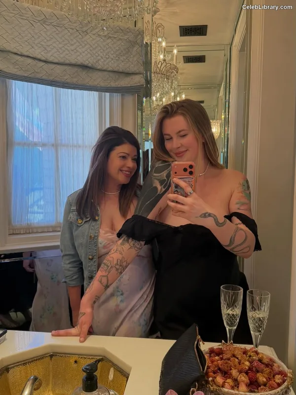 Ireland Baldwin photo 17 of 223
