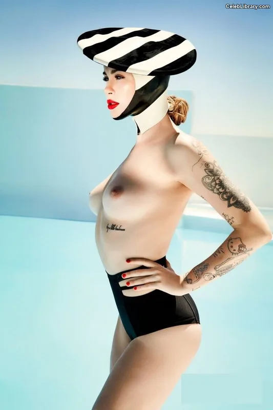Ireland Baldwin photo 15 of 223
