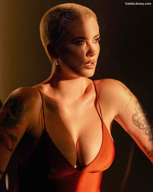 Ireland Baldwin photo 16 of 223