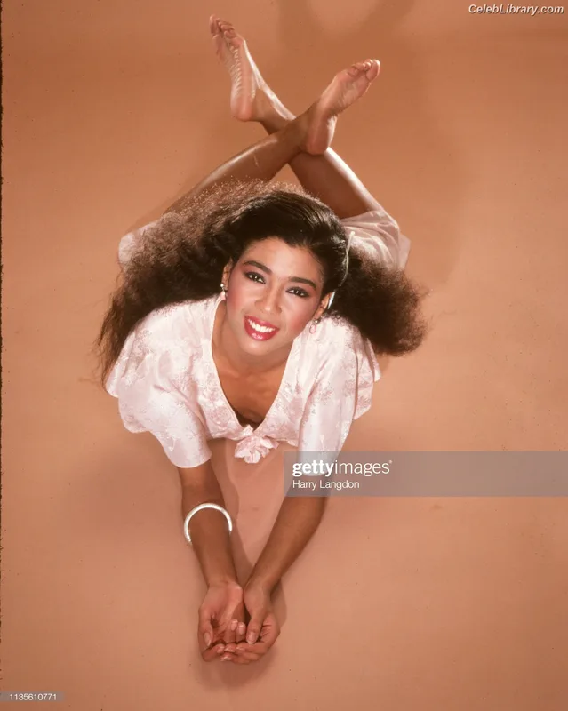 Irene Cara photo 10 of 51