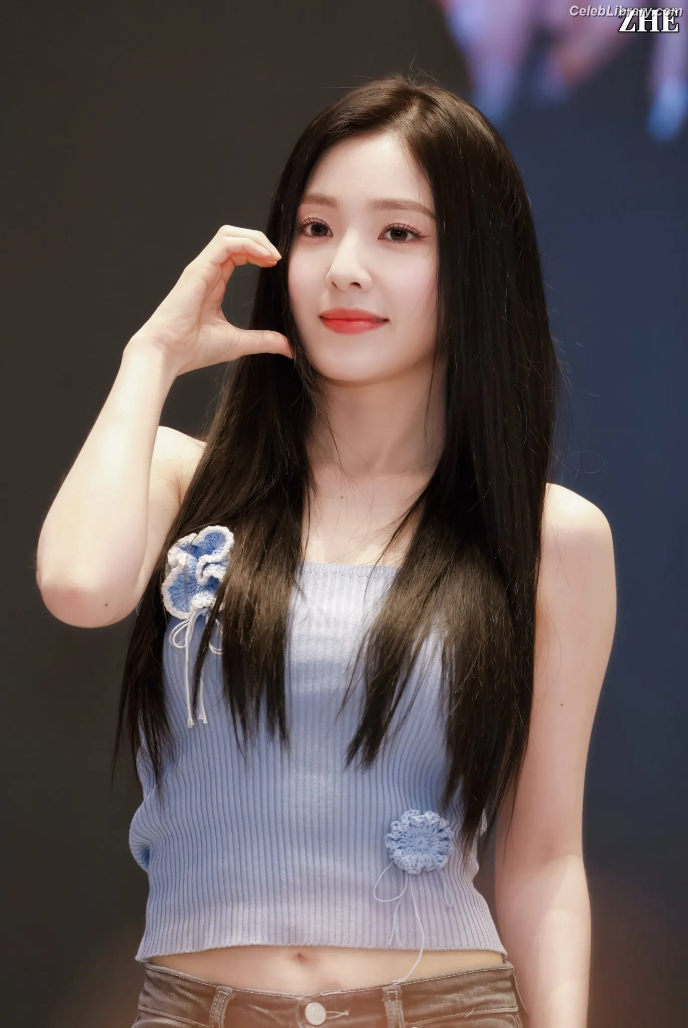 Irene (Red Velvet) photo 22 of 93