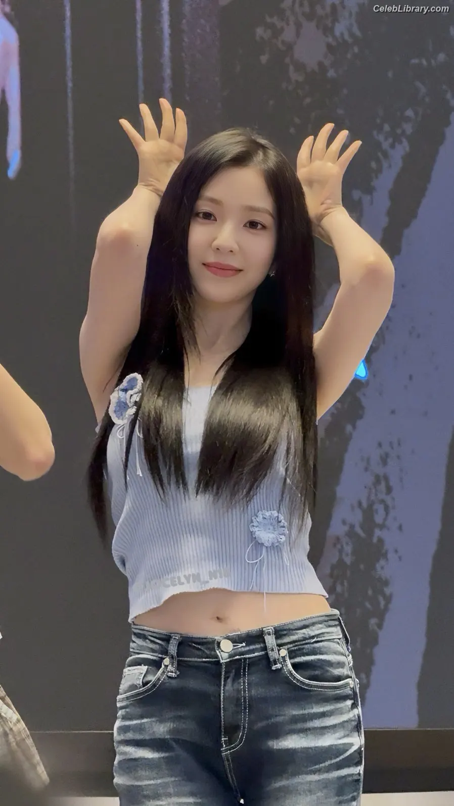 Irene (Red Velvet) photo 4 of 93