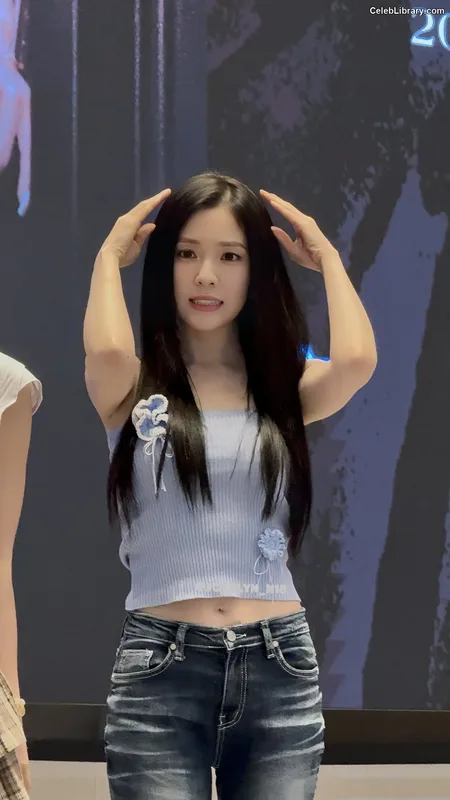 Irene (Red Velvet) photo 3 of 94
