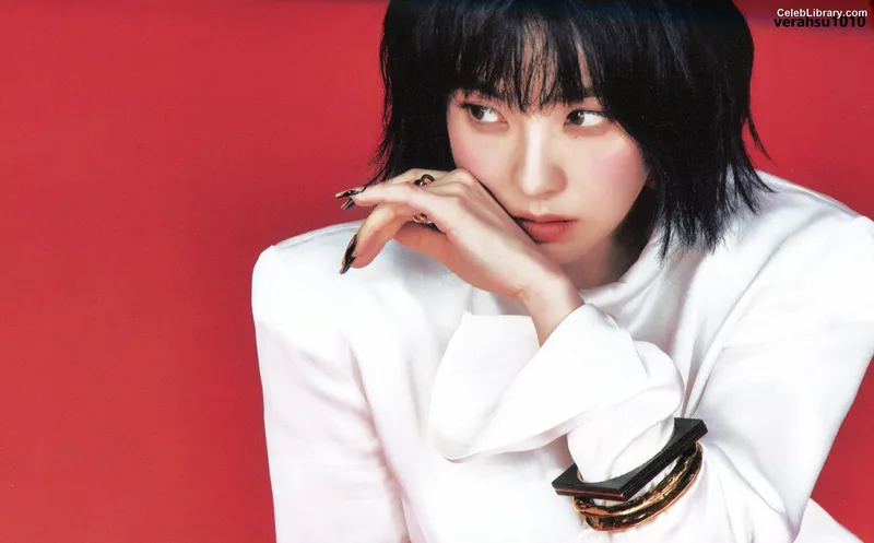 Irene (Red Velvet) photo 21 of 94