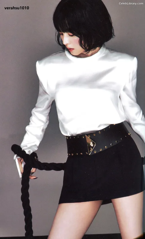 Irene  (Red Velvet) photo 4 of 94