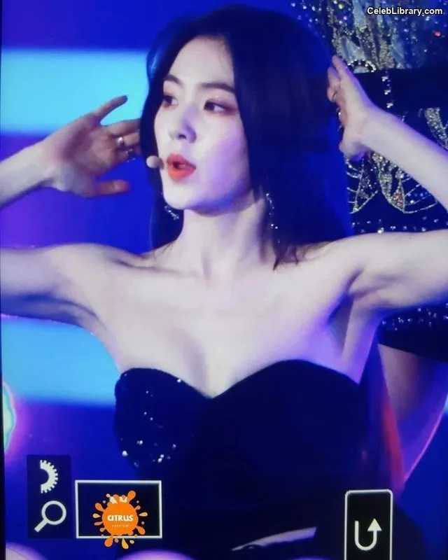 Irene  (Red Velvet) photo 7 of 94