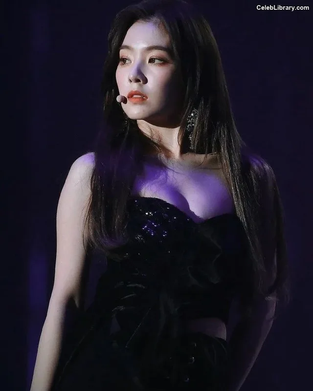 Irene  (Red Velvet) photo 10 of 94