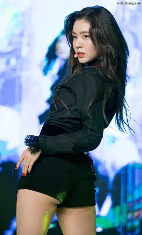 Irene  (Red Velvet) photo 13 of 94