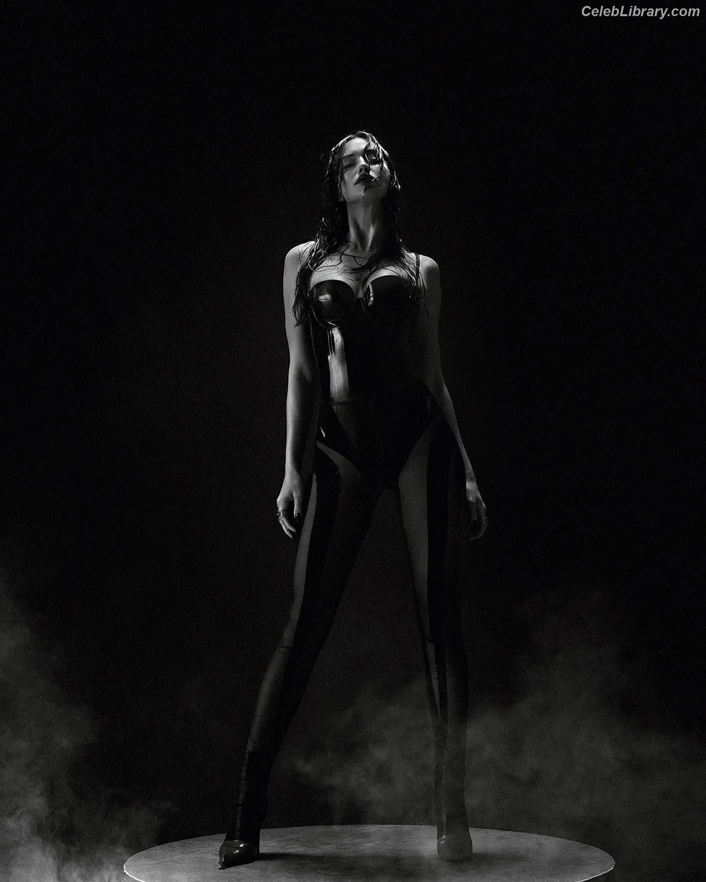 Irina Shayk photo 15 of 1221