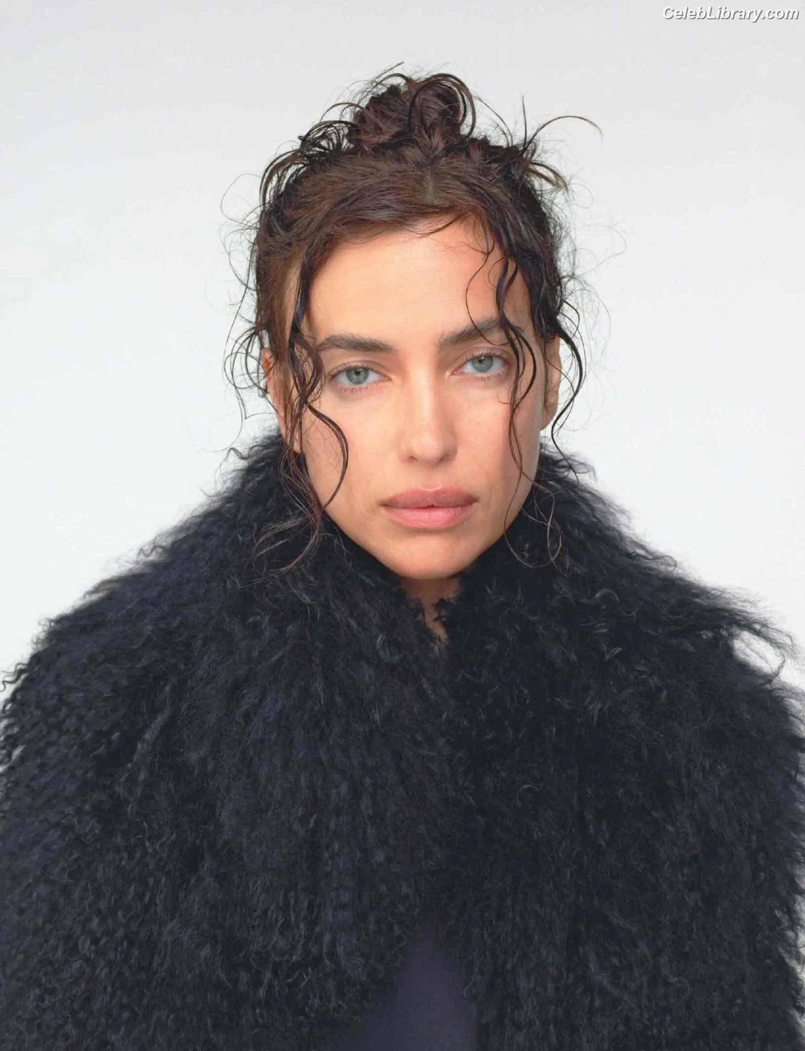 Irina Shayk photo 16 of 1221