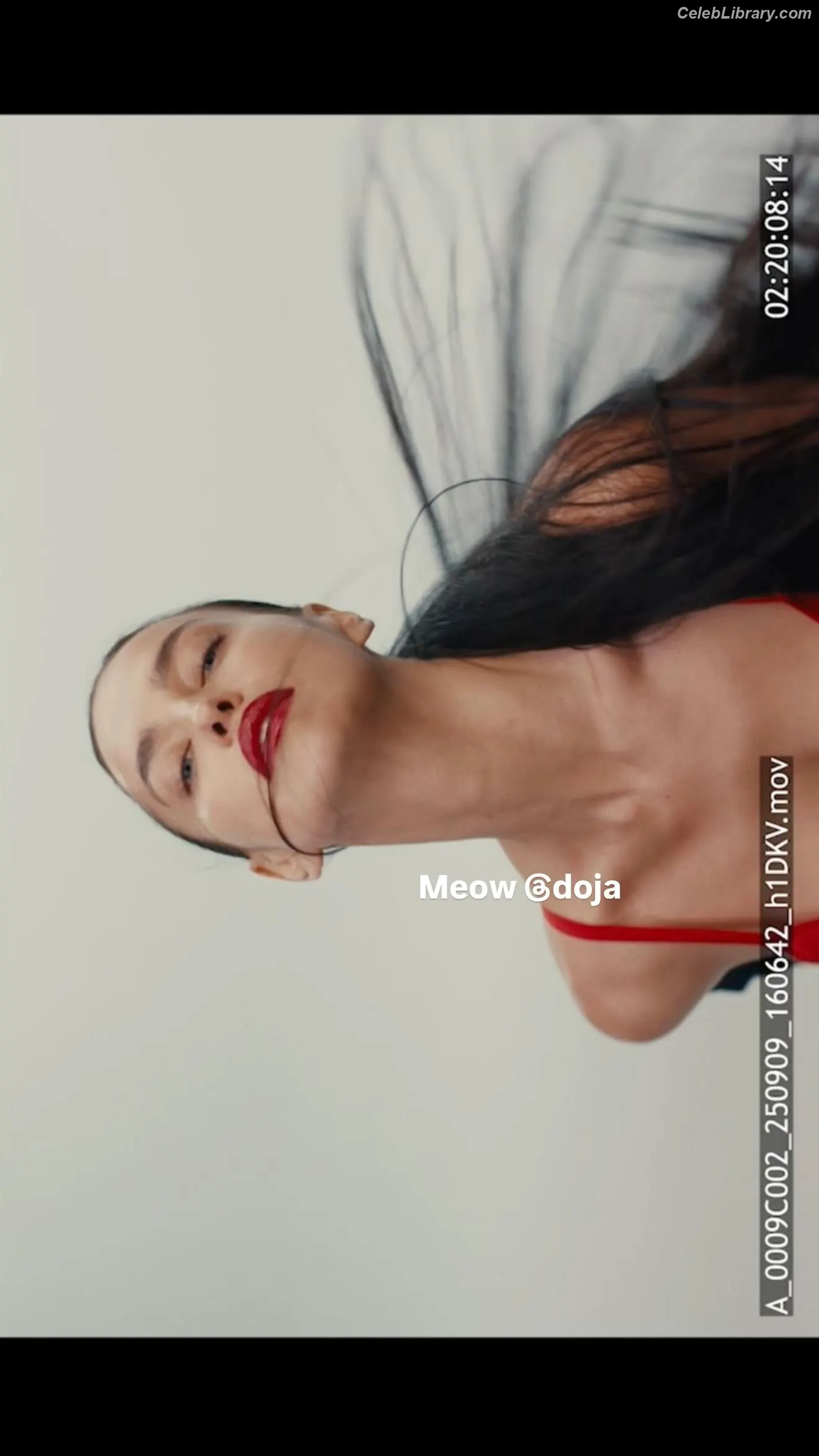 Irina Shayk photo 8 of 1221