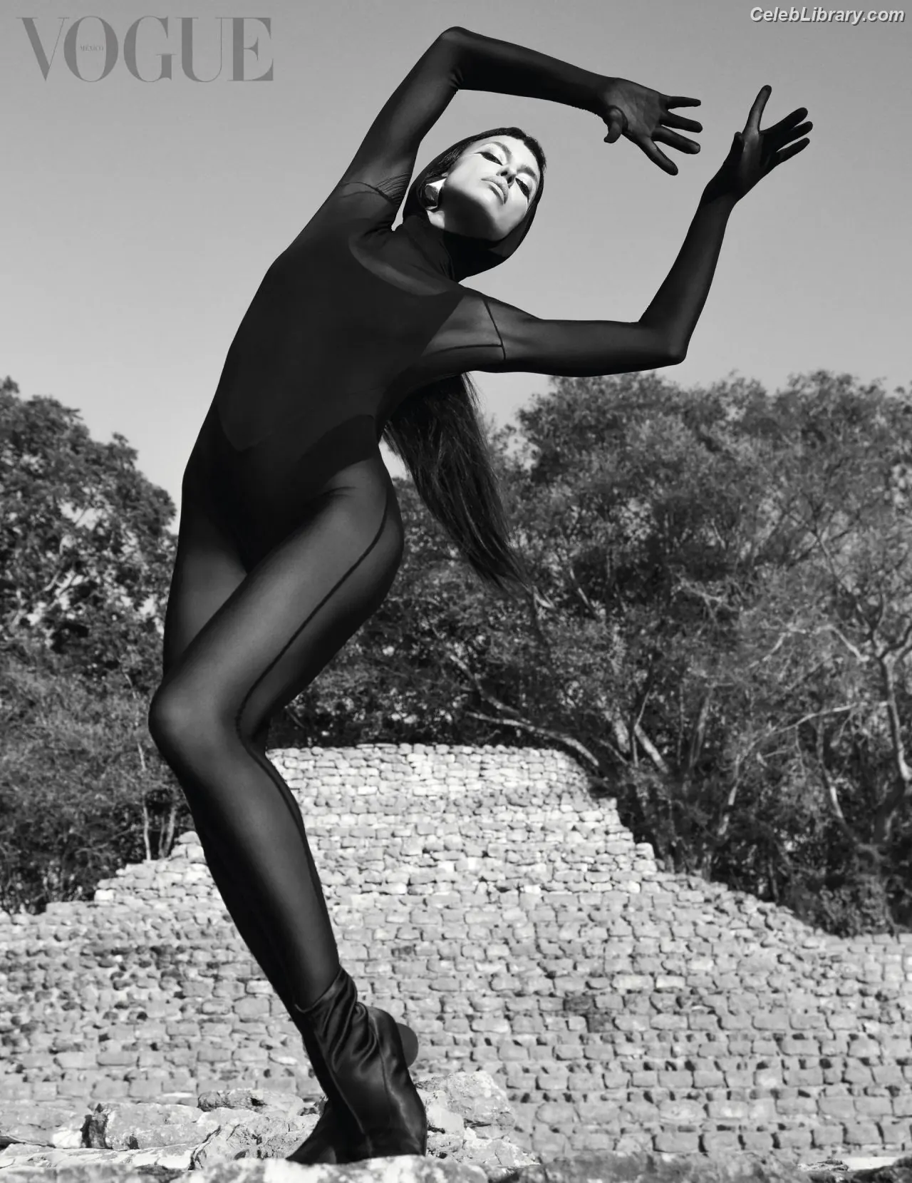 Irina Shayk photo 13 of 1221