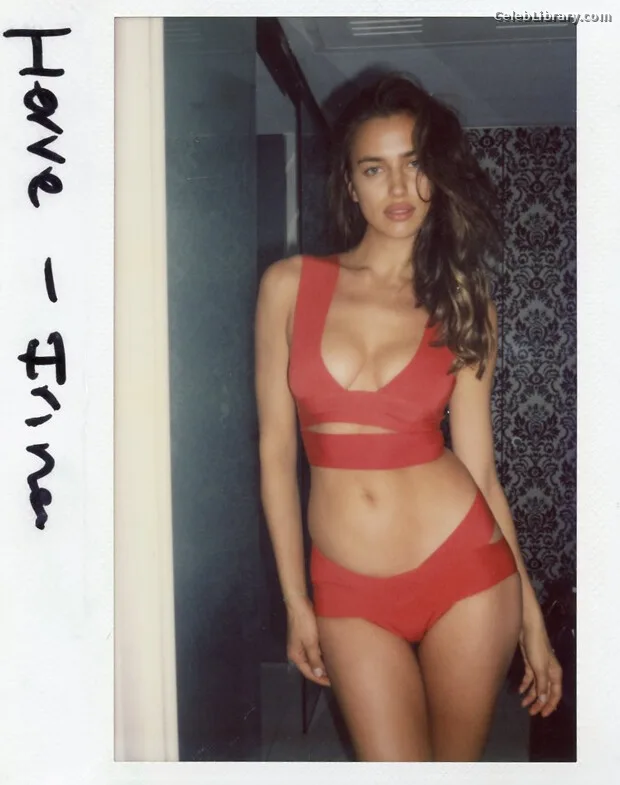 Irina Shayk photo 4 of 1219