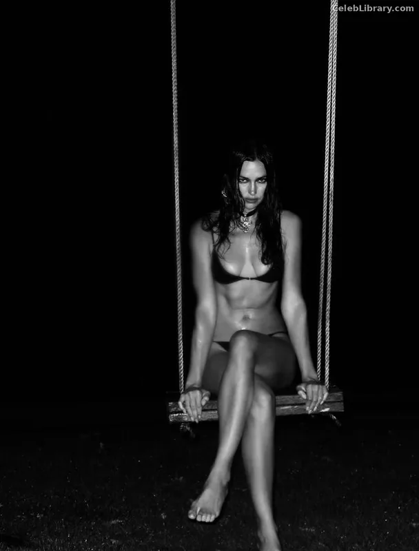 Irina Shayk photo 8 of 1219