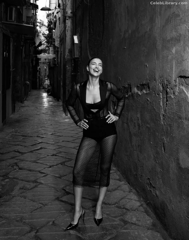Irina Shayk photo 19 of 1219