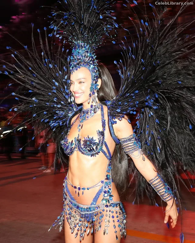 Irina Shayk photo 22 of 1219