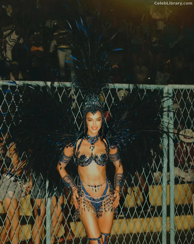 Irina Shayk photo 13 of 1219