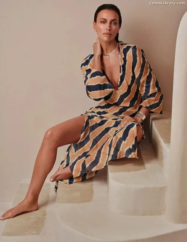 Irina Shayk photo 19 of 1219