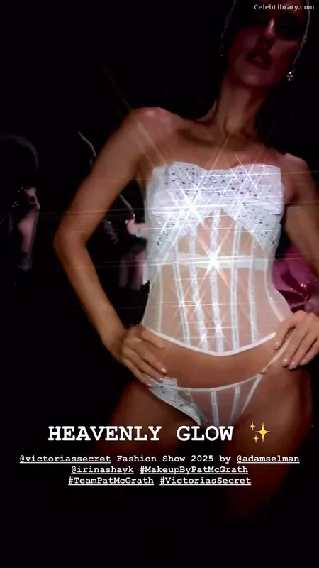 Irina Shayk photo 12 of 1219