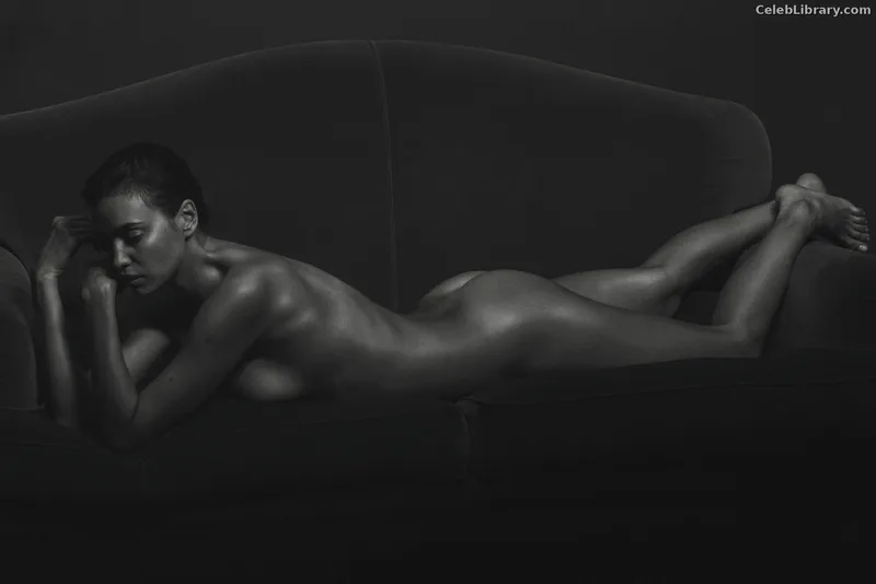 Irina Shayk photo 14 of 1219