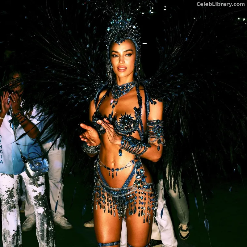 Irina Shayk photo 15 of 1219