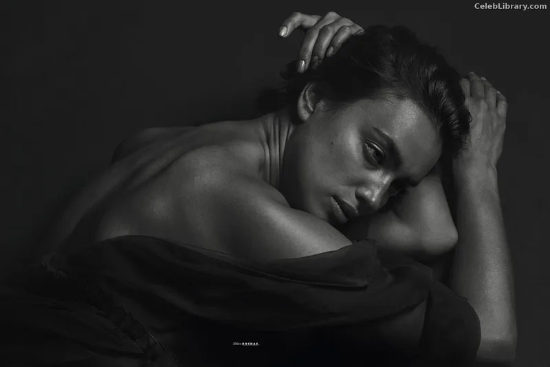 Irina Shayk photo 11 of 1219