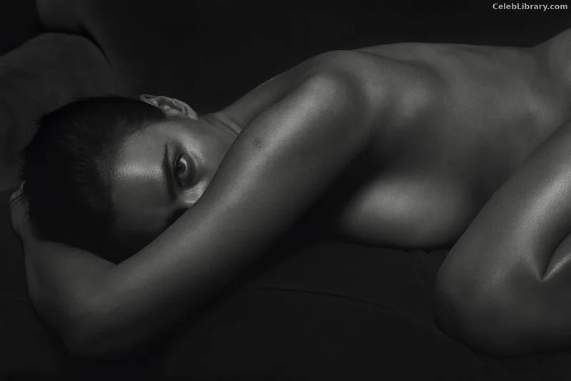 Irina Shayk photo 23 of 1219
