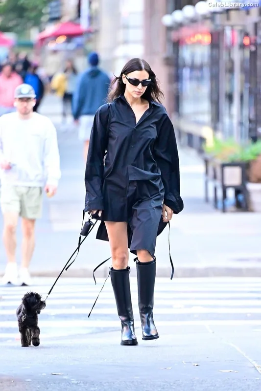 Irina Shayk photo 6 of 1219