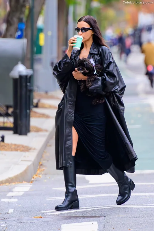 Irina Shayk photo 1 of 1219