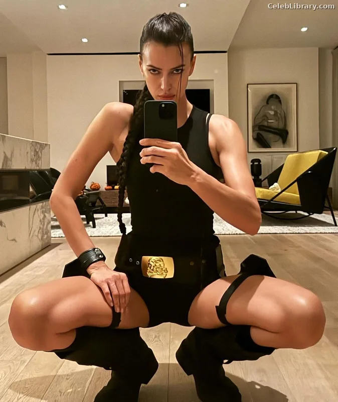Irina Shayk photo 18 of 1219