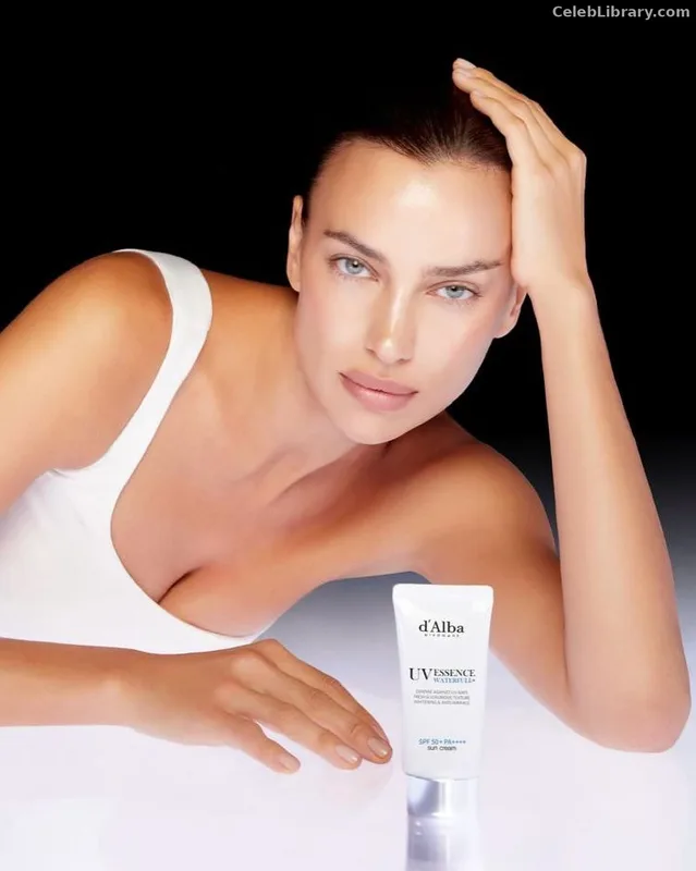 Irina Shayk photo 16 of 1219