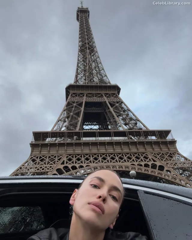 Irina Shayk photo 16 of 1219