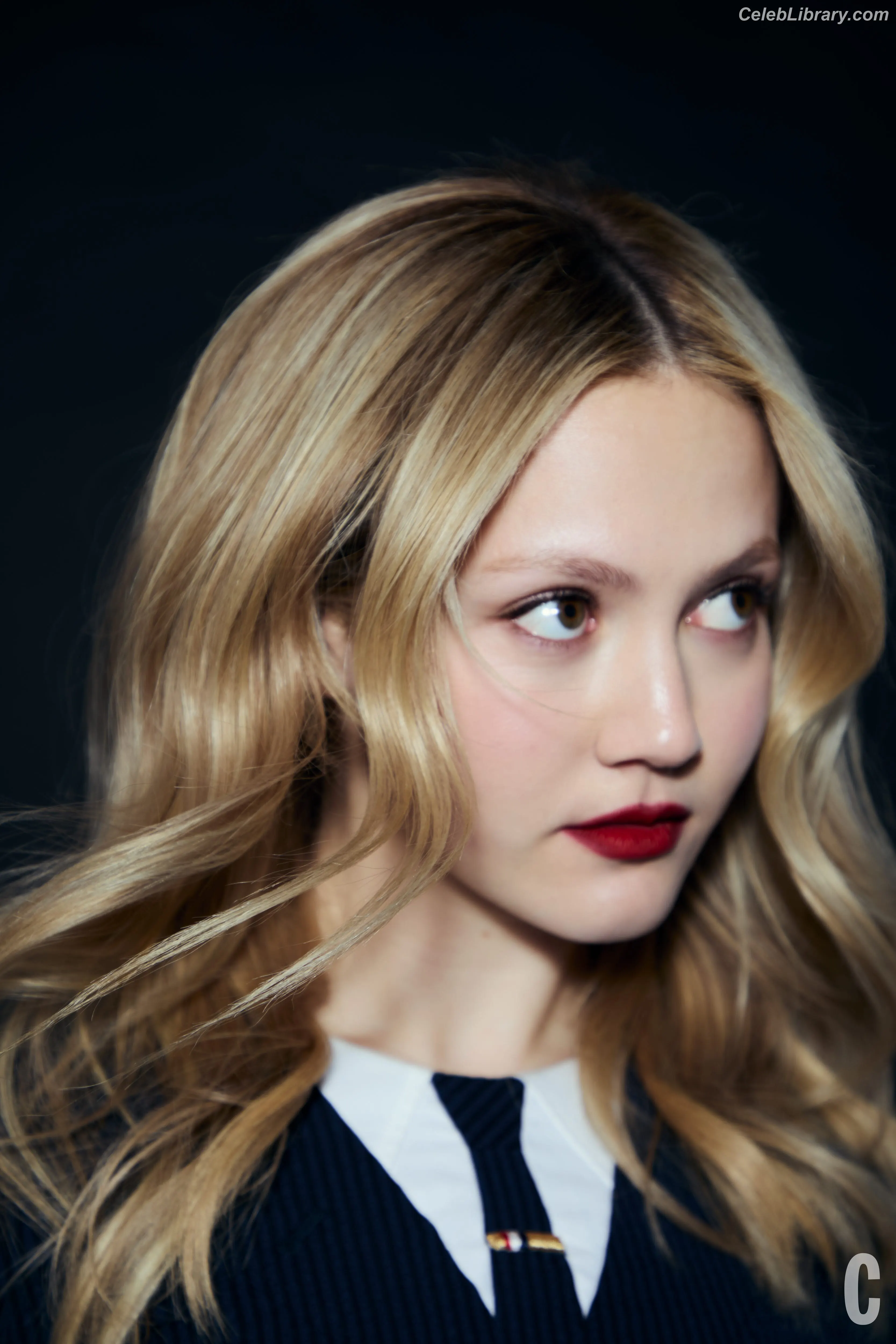 Iris Apatow photo 2 of 207