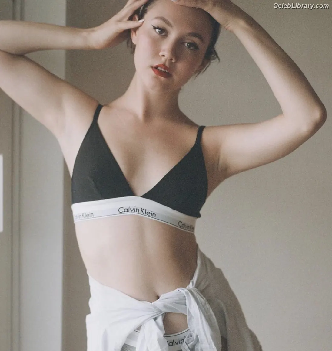 Iris Apatow photo 21 of 207