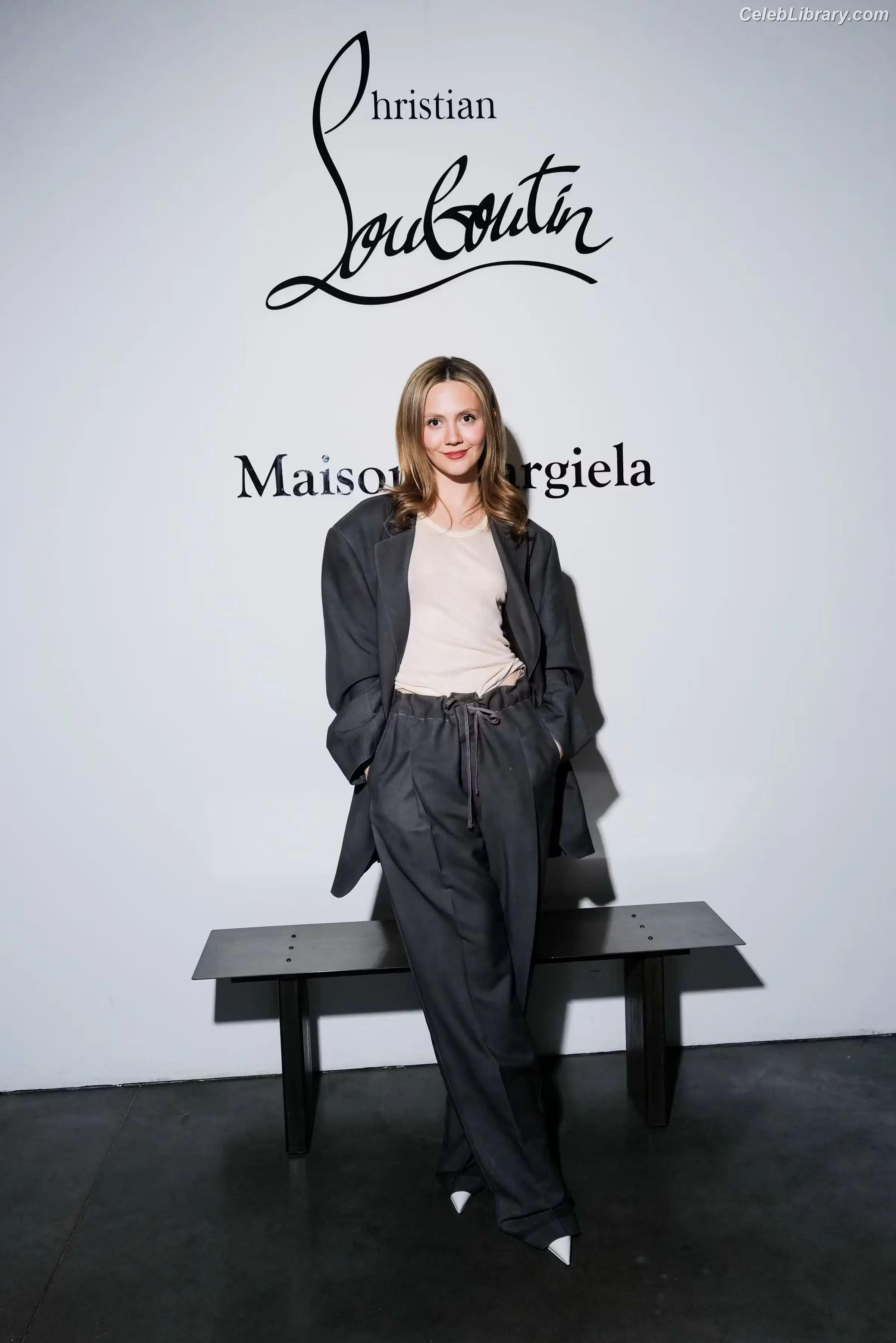 Iris Apatow photo 20 of 207