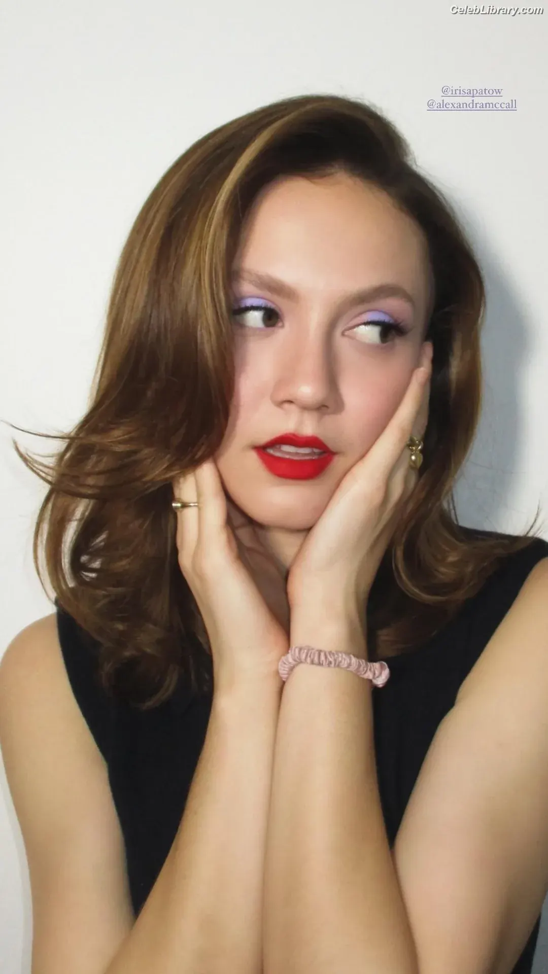 Iris Apatow photo 3 of 207