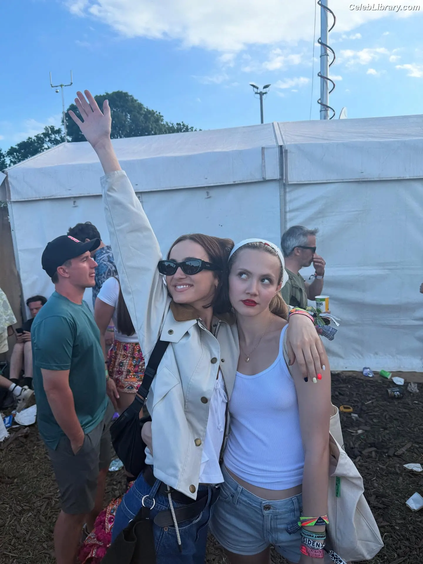 Iris Apatow photo 8 of 207