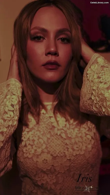 Iris Apatow photo 7 of 208